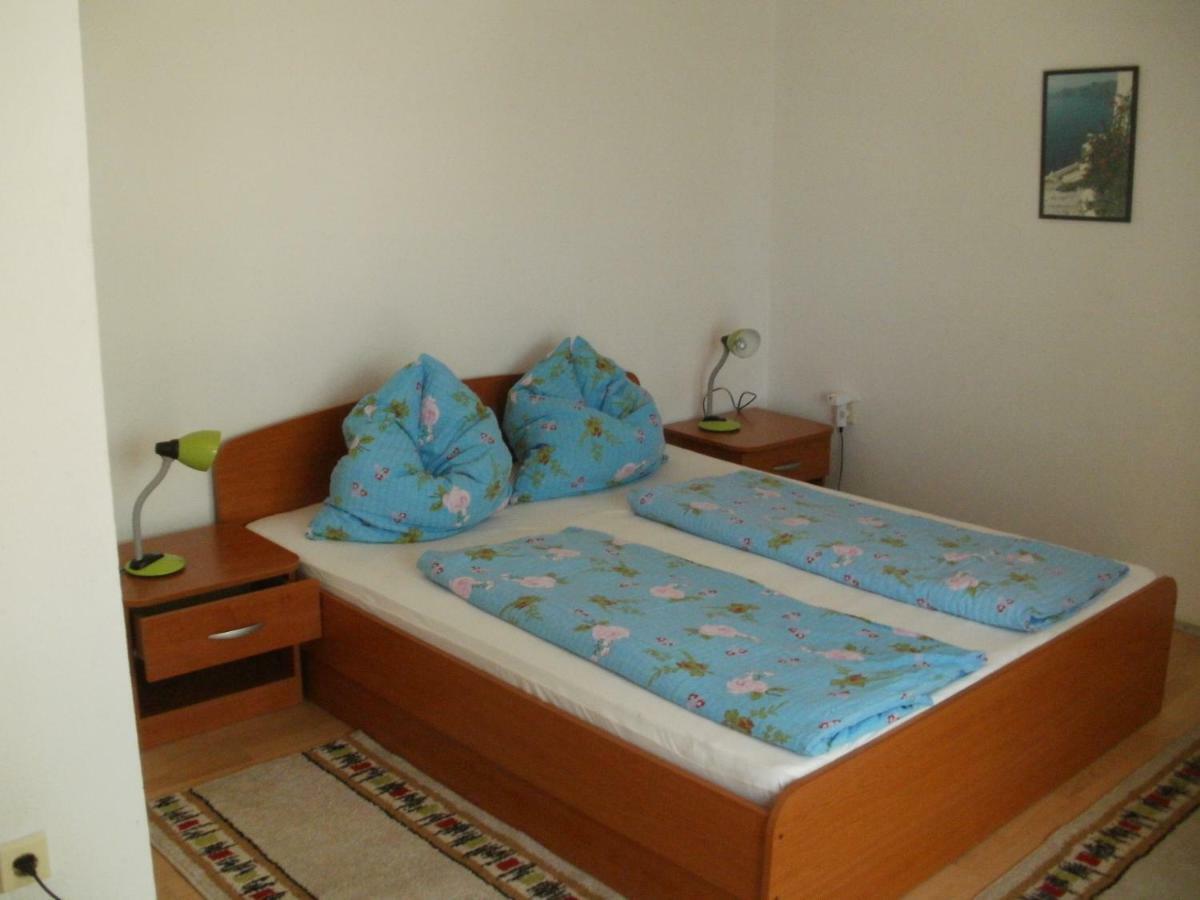 Apartments & Rooms Neno Tribanj-Kruscica Exterior photo